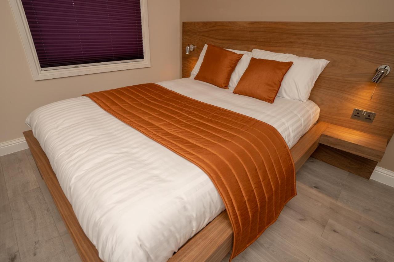 Eagle Hotel Luton Airport Luaran gambar