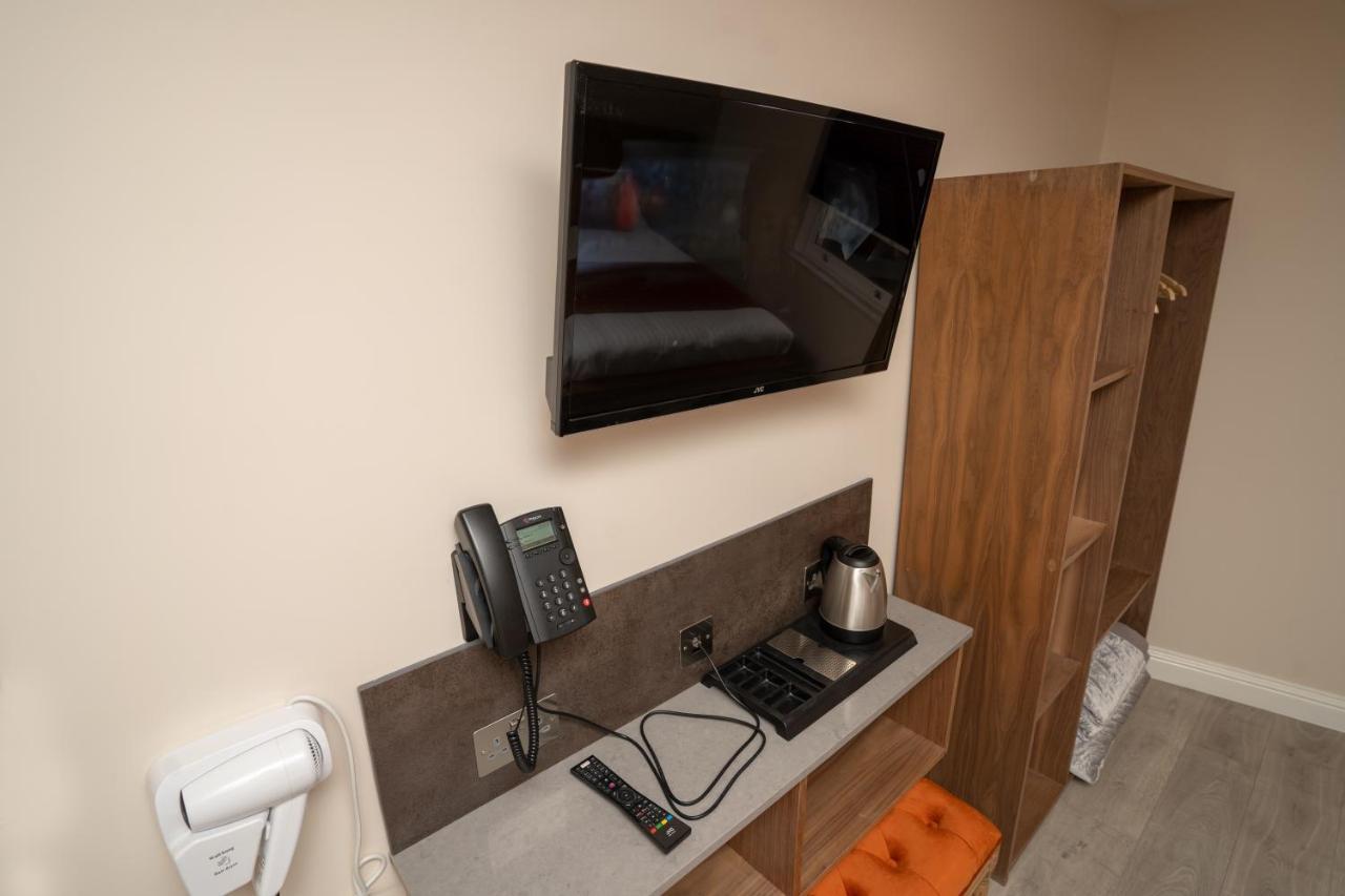 Eagle Hotel Luton Airport Luaran gambar