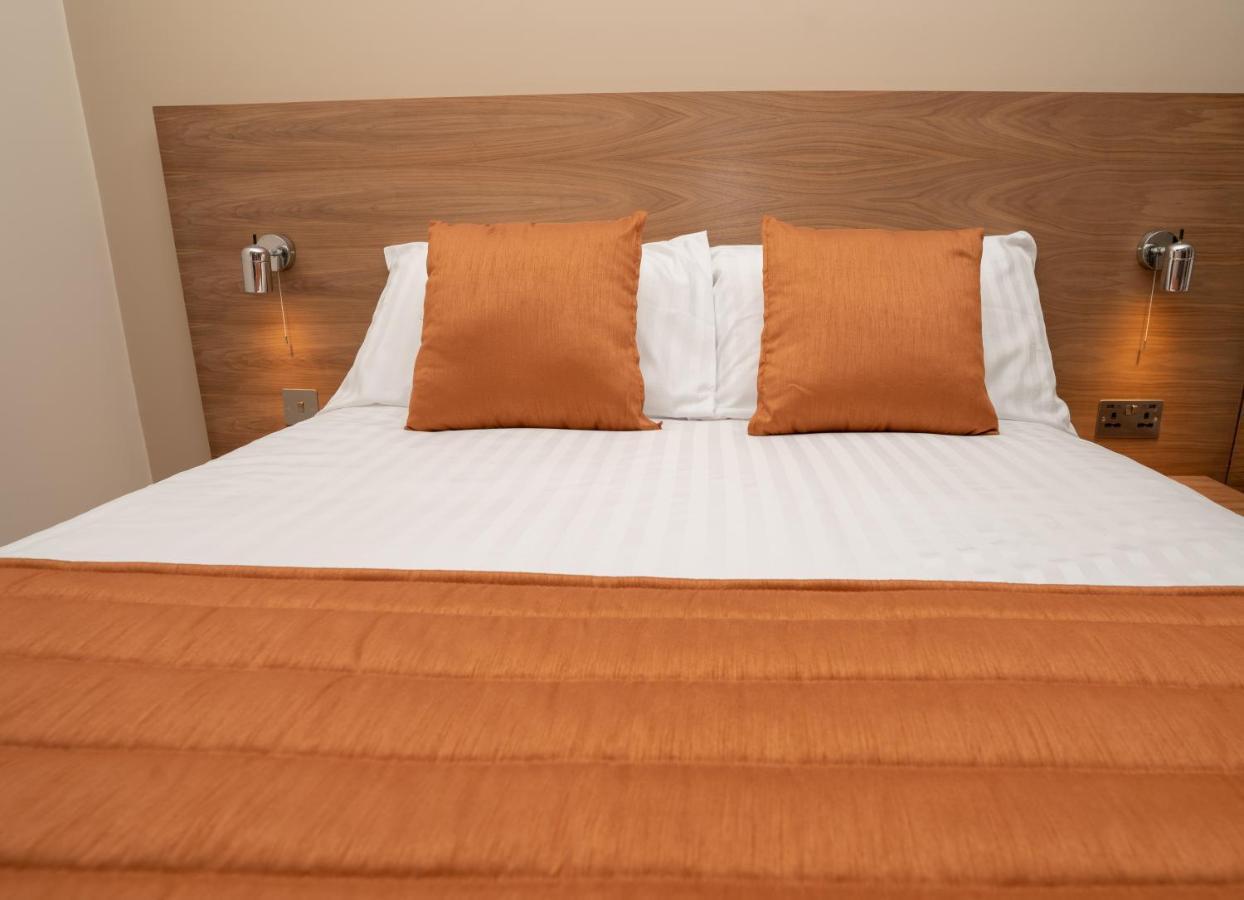 Eagle Hotel Luton Airport Luaran gambar